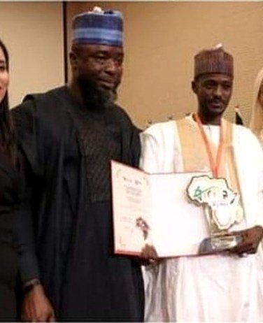 Remise de distinction lors d'un sommet panafricain